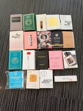 Women’s Assorted Designer Fragrance Sample Lot